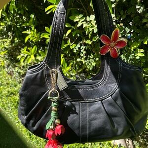 Coach Black Leather Pleated Kisslock Shoulder Bag F14379 Y2K Vintage
